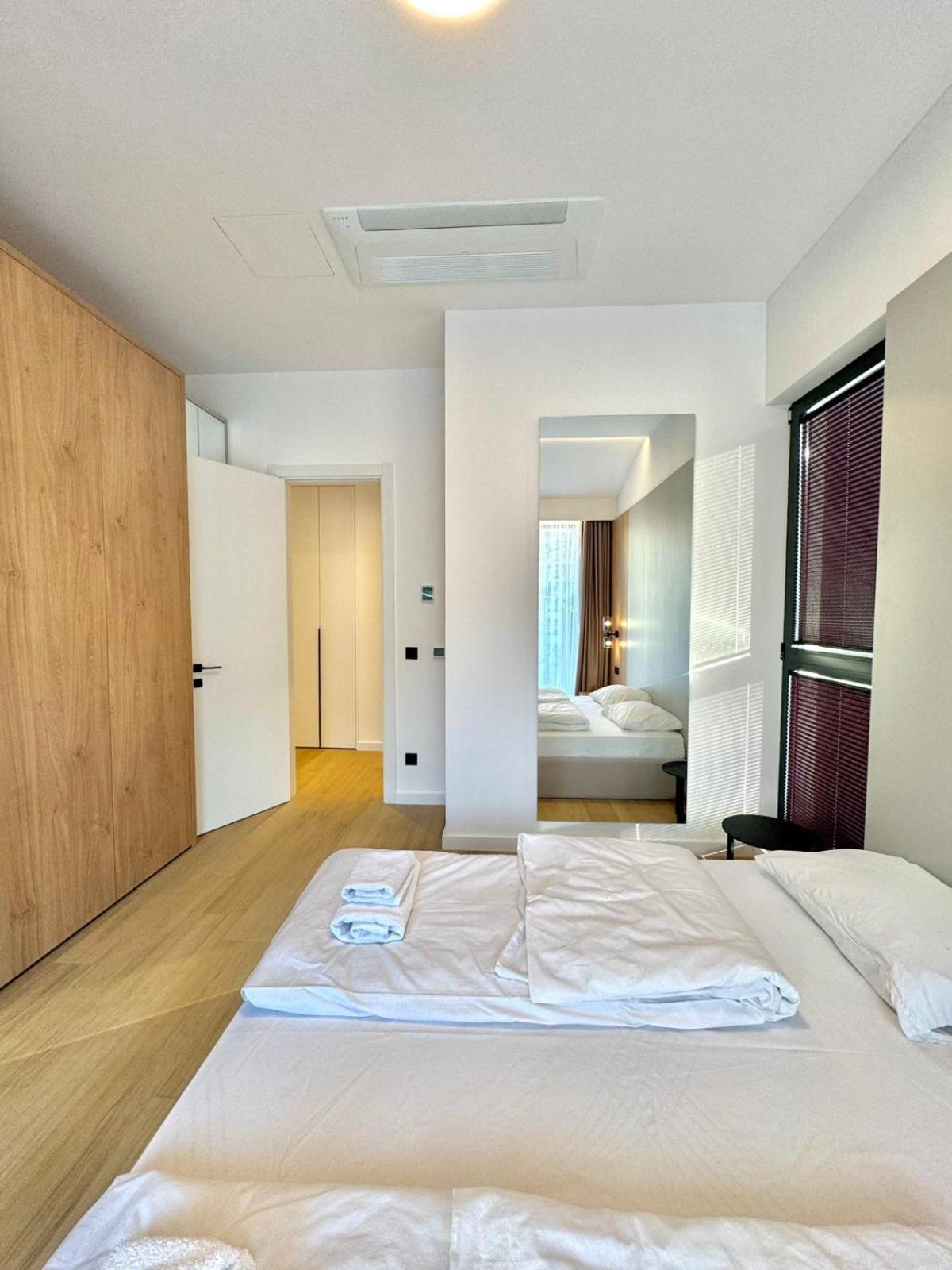 Luxury Onia Apartment *