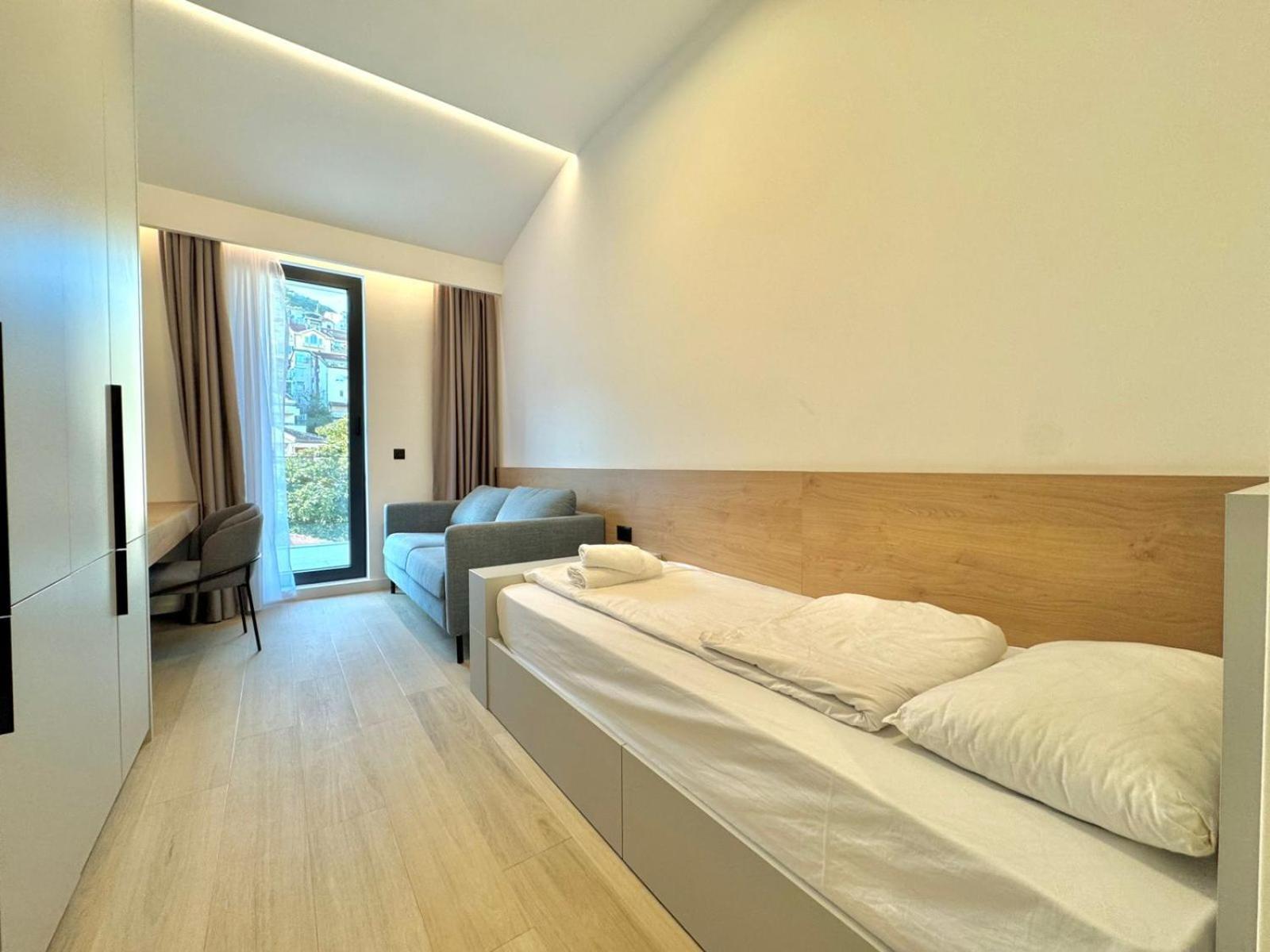 Luxury Onia Apartment