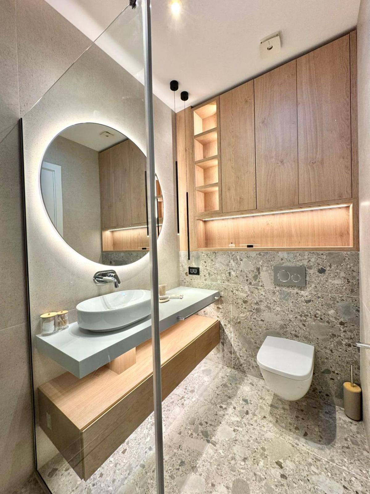 Luxury Onia Apartment