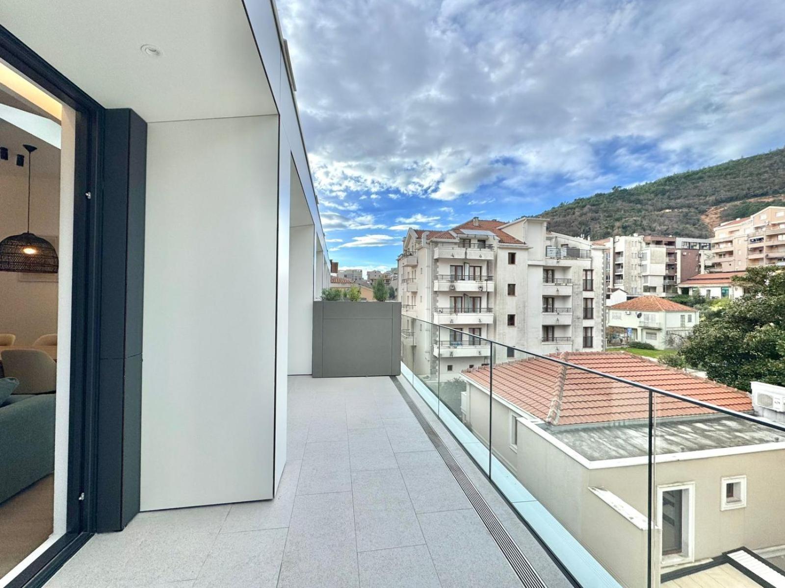 Luxury Onia Apartment