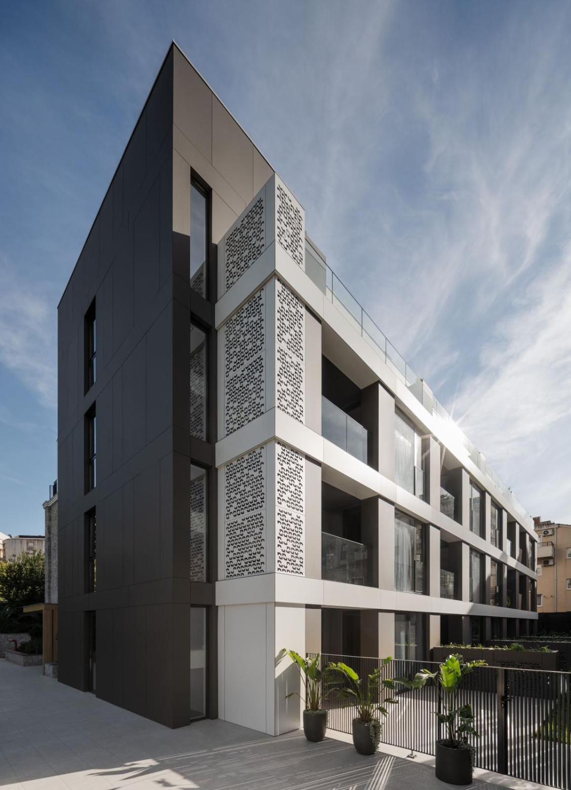 Luxury Onia Apartment *